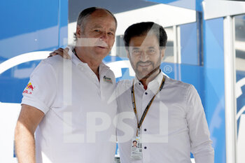 2022-05-22 - DTM Chef Gerhard Berger mit FIA Präsident Mohammed bin Sulaiem - FORMULA 1 PIRELLI GRAN PREMIO DE ESPAÑA 2022 RACE  - FORMULA 1 - MOTORS