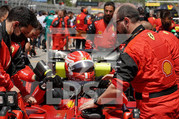 2022-05-22 - Charles Leclerc (MON) Ferrari F1-75 on the grid - FORMULA 1 PIRELLI GRAN PREMIO DE ESPAÑA 2022 RACE  - FORMULA 1 - MOTORS
