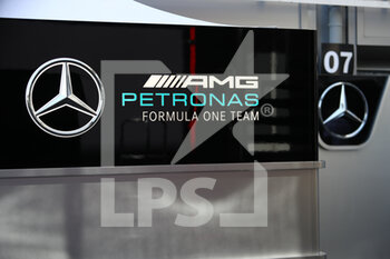 2022-05-22 - Mercedes-AMG Petronas F1 Team LOGO - FORMULA 1 PIRELLI GRAN PREMIO DE ESPAÑA 2022 RACE  - FORMULA 1 - MOTORS