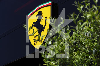 2022-05-22 - Scuderia Ferrari  LOGO - FORMULA 1 PIRELLI GRAN PREMIO DE ESPAÑA 2022 RACE  - FORMULA 1 - MOTORS