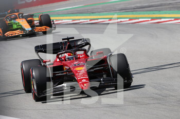 2022-05-20 - Charles Leclerc (MON) Ferrari F1-75 - FORMULA 1 PIRELLI GRAN PREMIO DE ESPAÑA 2022 PRACTICE - FORMULA 1 - MOTORS