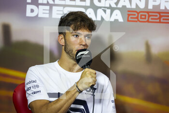 2022-05-20 - GASLY Pierre (fra), Scuderia AlphaTauri AT03, portrait, press conference during the Formula 1 Pirelli Grand Premio de Espana 2022, 6th round of the 2022 FIA Formula One World Championship, on the Circuit de Barcelona-Catalunya, from May 20 to 22, 2022 in Montmelo, Spain - FORMULA 1 PIRELLI GRAND PREMIO DE ESPANA 2022, 6TH ROUND OF THE 2022 FIA FORMULA ONE WORLD CHAMPIONSHIP - FORMULA 1 - MOTORS