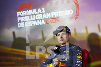2022-05-21 - VERSTAPPEN Max (ned), Red Bull Racing RB18, portrait, press conference during the Formula 1 Pirelli Grand Premio de Espana 2022, 6th round of the 2022 FIA Formula One World Championship, on the Circuit de Barcelona-Catalunya, from May 20 to 22, 2022 in Montmelo, Spain - FORMULA 1 PIRELLI GRAND PREMIO DE ESPANA 2022, 6TH ROUND OF THE 2022 FIA FORMULA ONE WORLD CHAMPIONSHIP - FORMULA 1 - MOTORS