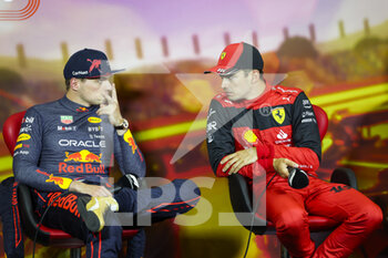 2022-05-21 - VERSTAPPEN Max (ned), Red Bull Racing RB18, LECLERC Charles (mco), Scuderia Ferrari F1-75, portrait, press conference during the Formula 1 Pirelli Grand Premio de Espana 2022, 6th round of the 2022 FIA Formula One World Championship, on the Circuit de Barcelona-Catalunya, from May 20 to 22, 2022 in Montmelo, Spain - FORMULA 1 PIRELLI GRAND PREMIO DE ESPANA 2022, 6TH ROUND OF THE 2022 FIA FORMULA ONE WORLD CHAMPIONSHIP - FORMULA 1 - MOTORS