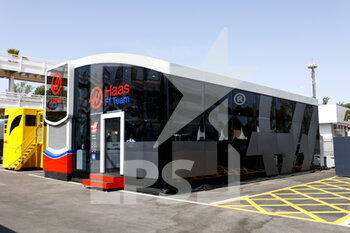 2022-05-22 - Haas F1 Team, ambiance motorhome during the Formula 1 Pirelli Grand Premio de Espana 2022, 6th round of the 2022 FIA Formula One World Championship, on the Circuit de Barcelona-Catalunya, from May 20 to 22, 2022 in Montmelo, Spain - FORMULA 1 PIRELLI GRAND PREMIO DE ESPANA 2022, 6TH ROUND OF THE 2022 FIA FORMULA ONE WORLD CHAMPIONSHIP - FORMULA 1 - MOTORS