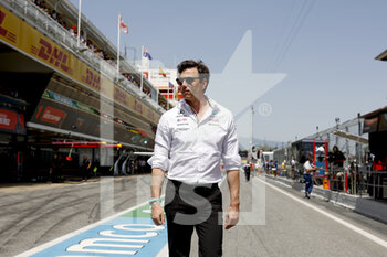 2022-05-22 - WOLFF Toto (aut), Team Principal & CEO of Mercedes AMG F1 Team, portrait during the Formula 1 Pirelli Grand Premio de Espana 2022, 6th round of the 2022 FIA Formula One World Championship, on the Circuit de Barcelona-Catalunya, from May 20 to 22, 2022 in Montmelo, Spain - FORMULA 1 PIRELLI GRAND PREMIO DE ESPANA 2022, 6TH ROUND OF THE 2022 FIA FORMULA ONE WORLD CHAMPIONSHIP - FORMULA 1 - MOTORS