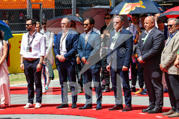 2022-05-22 - DOMENICALI Stefano (ita), Chairman and CEO Formula One Group FOG, BEN SULAYEM Mohammed (uae), President of the FIA, portrait starting grid during the Formula 1 Pirelli Grand Premio de Espana 2022, 6th round of the 2022 FIA Formula One World Championship, on the Circuit de Barcelona-Catalunya, from May 20 to 22, 2022 in Montmelo, Spain - FORMULA 1 PIRELLI GRAND PREMIO DE ESPANA 2022, 6TH ROUND OF THE 2022 FIA FORMULA ONE WORLD CHAMPIONSHIP - FORMULA 1 - MOTORS