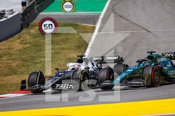 2022-05-22 - 10 GASLY Pierre (fra), Scuderia AlphaTauri AT03, 18 STROLL Lance (can), Aston Martin F1 Team AMR22, action crash, accident, during the Formula 1 Pirelli Grand Premio de Espana 2022, 6th round of the 2022 FIA Formula One World Championship, on the Circuit de Barcelona-Catalunya, from May 20 to 22, 2022 in Montmelo, Spain - FORMULA 1 PIRELLI GRAND PREMIO DE ESPANA 2022, 6TH ROUND OF THE 2022 FIA FORMULA ONE WORLD CHAMPIONSHIP - FORMULA 1 - MOTORS
