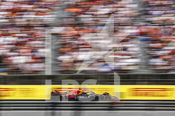 2022-05-22 - 11 PEREZ Sergio (mex), Red Bull Racing RB18, action during the Formula 1 Pirelli Grand Premio de Espana 2022, 6th round of the 2022 FIA Formula One World Championship, on the Circuit de Barcelona-Catalunya, from May 20 to 22, 2022 in Montmelo, Spain - FORMULA 1 PIRELLI GRAND PREMIO DE ESPANA 2022, 6TH ROUND OF THE 2022 FIA FORMULA ONE WORLD CHAMPIONSHIP - FORMULA 1 - MOTORS