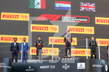 2022-05-22 - Podium: VERSTAPPEN Max (ned), Red Bull Racing RB18, PEREZ Sergio (mex), Red Bull Racing RB18, RUSSELL George (gbr), Mercedes AMG F1 Team W13, BEN SULAYEM Mohammed (uae), President of the FIA, portrait during the Formula 1 Pirelli Grand Premio de Espana 2022, 6th round of the 2022 FIA Formula One World Championship, on the Circuit de Barcelona-Catalunya, from May 20 to 22, 2022 in Montmelo, Spain - FORMULA 1 PIRELLI GRAND PREMIO DE ESPANA 2022, 6TH ROUND OF THE 2022 FIA FORMULA ONE WORLD CHAMPIONSHIP - FORMULA 1 - MOTORS