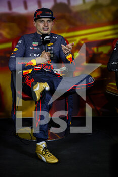 2022-05-22 - VERSTAPPEN Max (ned), Red Bull Racing RB18, portrait during the FIA presse conference after the Formula 1 Pirelli Grand Premio de Espana 2022, 6th round of the 2022 FIA Formula One World Championship, on the Circuit de Barcelona-Catalunya, from May 20 to 22, 2022 in Montmelo, Spain - FORMULA 1 PIRELLI GRAND PREMIO DE ESPANA 2022, 6TH ROUND OF THE 2022 FIA FORMULA ONE WORLD CHAMPIONSHIP - FORMULA 1 - MOTORS
