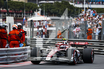 2022-05-28 - 24 ZHOU Guanyu (chi), Alfa Romeo F1 Team ORLEN C42, action during the Formula 1 Grand Prix de Monaco 2022, 7th round of the 2022 FIA Formula One World Championship, on the Circuit de Monaco, from May 27 to 29, 2022 in Monte-Carlo, Monaco - F1 - MONACO GRAND PRIX 2022 - FORMULA 1 - MOTORS