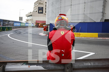 2022-05-28 - SAINZ Carlos (spa), Scuderia Ferrari F1-75, portrait during the Formula 1 Grand Prix de Monaco 2022, 7th round of the 2022 FIA Formula One World Championship, on the Circuit de Monaco, from May 27 to 29, 2022 in Monte-Carlo, Monaco - F1 - MONACO GRAND PRIX 2022 - FORMULA 1 - MOTORS