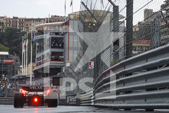 2022-05-29 - 16 LECLERC Charles (mco), Scuderia Ferrari F1-75, action during the Formula 1 Grand Prix de Monaco 2022, 7th round of the 2022 FIA Formula One World Championship, on the Circuit de Monaco, from May 27 to 29, 2022 in Monte-Carlo, Monaco - F1 - MONACO GRAND PRIX 2022 - RACE - FORMULA 1 - MOTORS