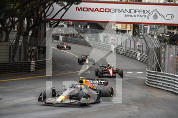2022-05-29 - 11 PEREZ Sergio (mex), Red Bull Racing RB18, action 55 SAINZ Carlos (spa), Scuderia Ferrari F1-75, action 01 VERSTAPPEN Max (nld), Red Bull Racing RB18, action 16 LECLERC Charles (mco), Scuderia Ferrari F1-75, action during the Formula 1 Grand Prix de Monaco 2022, 7th round of the 2022 FIA Formula One World Championship, on the Circuit de Monaco, from May 27 to 29, 2022 in Monte-Carlo, Monaco - F1 - MONACO GRAND PRIX 2022 - RACE - FORMULA 1 - MOTORS