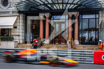 2022-05-29 - 01 VERSTAPPEN Max (nld), Red Bull Racing RB18, action during the Formula 1 Grand Prix de Monaco 2022, 7th round of the 2022 FIA Formula One World Championship, on the Circuit de Monaco, from May 27 to 29, 2022 in Monte-Carlo, Monaco - F1 - MONACO GRAND PRIX 2022 - RACE - FORMULA 1 - MOTORS