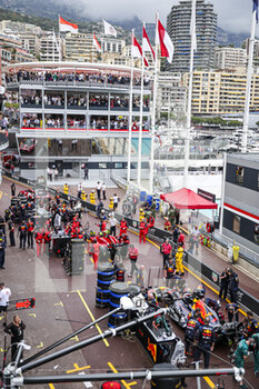 2022-05-29 - Red Flag, Illustration, 11 PEREZ Sergio (mex), Red Bull Racing RB18, 55 SAINZ Carlos (spa), Scuderia Ferrari F1-75, 01 VERSTAPPEN Max (nld), Red Bull Racing RB18, action during the Formula 1 Grand Prix de Monaco 2022, 7th round of the 2022 FIA Formula One World Championship, on the Circuit de Monaco, from May 27 to 29, 2022 in Monte-Carlo, Monaco - F1 - MONACO GRAND PRIX 2022 - RACE - FORMULA 1 - MOTORS