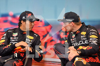 2022-05-29 - VERSTAPPEN Max (ned), Red Bull Racing RB18, PEREZ Sergio (mex), Red Bull Racing RB18, portrait, press conference during the Formula 1 Grand Prix de Monaco 2022, 7th round of the 2022 FIA Formula One World Championship, on the Circuit de Monaco, from May 27 to 29, 2022 in Monte-Carlo, Monaco - F1 - MONACO GRAND PRIX 2022 - RACE - FORMULA 1 - MOTORS