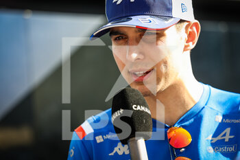 2022-06-09 - OCON Esteban (fra), Alpine F1 Team A522, portrait Canal+ TV interview during the Formula 1 Azerbaijan Grand Prix 2022, 8th round of the 2022 FIA Formula One World Championship, on the Baku City Circuit, from June 10 to 12, 2022 in Baku, Azerbaijan - F1 - AZERBAIJAN GRAND PRIX 2022 - FORMULA 1 - MOTORS