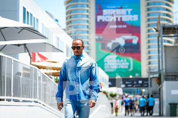 2022-06-10 - HAMILTON Lewis (gbr), Mercedes AMG F1 Team W13, portrait during the Formula 1 Azerbaijan Grand Prix 2022, 8th round of the 2022 FIA Formula One World Championship, on the Baku City Circuit, from June 10 to 12, 2022 in Baku, Azerbaijan - F1 - AZERBAIJAN GRAND PRIX 2022 - FORMULA 1 - MOTORS