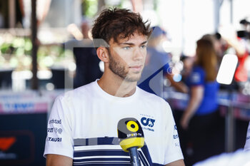 2022-06-10 - GASLY Pierre (fra), Scuderia AlphaTauri AT03, portrait during the Formula 1 Azerbaijan Grand Prix 2022, 8th round of the 2022 FIA Formula One World Championship, on the Baku City Circuit, from June 10 to 12, 2022 in Baku, Azerbaijan - F1 - AZERBAIJAN GRAND PRIX 2022 - FORMULA 1 - MOTORS