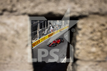 2022-06-10 - 16 LECLERC Charles (mco), Scuderia Ferrari F1-75, action during the Formula 1 Azerbaijan Grand Prix 2022, 8th round of the 2022 FIA Formula One World Championship, on the Baku City Circuit, from June 10 to 12, 2022 in Baku, Azerbaijan - F1 - AZERBAIJAN GRAND PRIX 2022 - FORMULA 1 - MOTORS