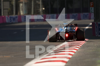 2022-06-11 - 14 ALONSO Fernando (spa), Alpine F1 Team A522, action during the Formula 1 Azerbaijan Grand Prix 2022, 8th round of the 2022 FIA Formula One World Championship, on the Baku City Circuit, from June 10 to 12, 2022 in Baku, Azerbaijan - F1 - AZERBAIJAN GRAND PRIX 2022 - FORMULA 1 - MOTORS
