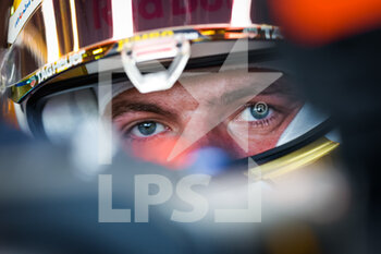 2022-06-11 - VERSTAPPEN Max (ned), Red Bull Racing RB18, portrait during the Formula 1 Azerbaijan Grand Prix 2022, 8th round of the 2022 FIA Formula One World Championship, on the Baku City Circuit, from June 10 to 12, 2022 in Baku, Azerbaijan - F1 - AZERBAIJAN GRAND PRIX 2022 - FORMULA 1 - MOTORS
