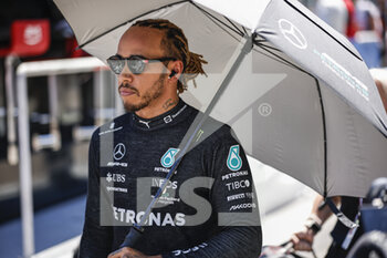 2022-06-12 - HAMILTON Lewis (gbr), Mercedes AMG F1 Team W13, portrait during the Formula 1 Azerbaijan Grand Prix 2022, 8th round of the 2022 FIA Formula One World Championship, on the Baku City Circuit, from June 10 to 12, 2022 in Baku, Azerbaijan - F1 - AZERBAIJAN GRAND PRIX 2022 - RACE - FORMULA 1 - MOTORS