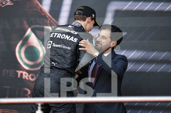 2022-06-12 - RUSSELL George (gbr), Mercedes AMG F1 Team W13, portrait BEN SULAYEM Mohammed (uae), President of the FIA, portrait podium during the Formula 1 Azerbaijan Grand Prix 2022, 8th round of the 2022 FIA Formula One World Championship, on the Baku City Circuit, from June 10 to 12, 2022 in Baku, Azerbaijan - F1 - AZERBAIJAN GRAND PRIX 2022 - RACE - FORMULA 1 - MOTORS