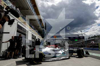 2022-06-16 - 63 RUSSELL George (gbr), Mercedes AMG F1 Team W13, action during the Formula 1 AWS Grand Prix du Canada 2022, 9th round of the 2022 FIA Formula One World Championship, on the Circuit Gilles Villeneuve, from June 17 to 19, 2022 in Montreal, Canada - F1 - CANADIAN GRAND PRIX 2022 - FORMULA 1 - MOTORS