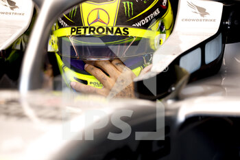 2022-06-16 - HAMILTON Lewis (gbr), Mercedes AMG F1 Team W13, portrait helmet, casque, during the Formula 1 AWS Grand Prix du Canada 2022, 9th round of the 2022 FIA Formula One World Championship, on the Circuit Gilles Villeneuve, from June 17 to 19, 2022 in Montreal, Canada - F1 - CANADIAN GRAND PRIX 2022 - FORMULA 1 - MOTORS