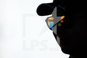 2022-06-17 - PEREZ Sergio (mex), Red Bull Racing RB18, portrait during the Formula 1 AWS Grand Prix du Canada 2022, 9th round of the 2022 FIA Formula One World Championship, on the Circuit Gilles Villeneuve, from June 17 to 19, 2022 in Montreal, Canada - F1 - CANADIAN GRAND PRIX 2022 - FORMULA 1 - MOTORS