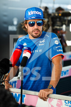 2022-06-17 - ALONSO Fernando (spa), Alpine F1 Team A522, portrait during the Formula 1 AWS Grand Prix du Canada 2022, 9th round of the 2022 FIA Formula One World Championship, on the Circuit Gilles Villeneuve, from June 17 to 19, 2022 in Montreal, Canada - F1 - CANADIAN GRAND PRIX 2022 - FORMULA 1 - MOTORS