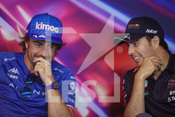 2022-06-17 - ALONSO Fernando (spa), Alpine F1 Team A522, portrait PEREZ Sergio (mex), Red Bull Racing RB18, portrait press conference during the Formula 1 AWS Grand Prix du Canada 2022, 9th round of the 2022 FIA Formula One World Championship, on the Circuit Gilles Villeneuve, from June 17 to 19, 2022 in Montreal, Canada - F1 - CANADIAN GRAND PRIX 2022 - FORMULA 1 - MOTORS