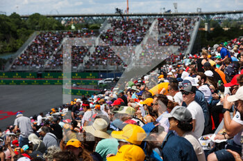 2022-06-17 - illustration, grandstands, gradins, spectators, fans, crowd, foule, fans during the Formula 1 AWS Grand Prix du Canada 2022, 9th round of the 2022 FIA Formula One World Championship, on the Circuit Gilles Villeneuve, from June 17 to 19, 2022 in Montreal, Canada - F1 - CANADIAN GRAND PRIX 2022 - FORMULA 1 - MOTORS