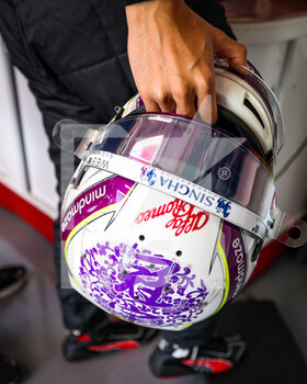 2022-06-17 - ZHOU Guanyu (chi), Alfa Romeo F1 Team ORLEN C42, helmet, casque, during the Formula 1 AWS Grand Prix du Canada 2022, 9th round of the 2022 FIA Formula One World Championship, on the Circuit Gilles Villeneuve, from June 17 to 19, 2022 in Montreal, Canada - F1 - CANADIAN GRAND PRIX 2022 - FORMULA 1 - MOTORS