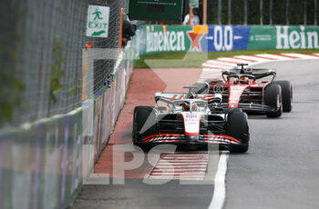 2022-06-17 - 20 MAGNUSSEN Kevin (den), Haas F1 Team VF-22 Ferrari, 16 LECLERC Charles (mco), Scuderia Ferrari F1-75, action during the Formula 1 AWS Grand Prix du Canada 2022, 9th round of the 2022 FIA Formula One World Championship, on the Circuit Gilles Villeneuve, from June 17 to 19, 2022 in Montreal, Canada - F1 - CANADIAN GRAND PRIX 2022 - FORMULA 1 - MOTORS