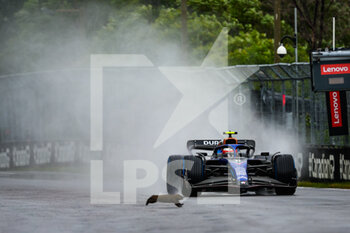 2022-06-18 - 06 LATIFI Nicholas (can), Williams Racing FW44, action hitting a groundhog during the Formula 1 AWS Grand Prix du Canada 2022, 9th round of the 2022 FIA Formula One World Championship, on the Circuit Gilles Villeneuve, from June 17 to 19, 2022 in Montreal, Canada - F1 - CANADIAN GRAND PRIX 2022 - FORMULA 1 - MOTORS