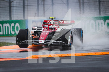 2022-06-18 - rain, pluie, 24 ZHOU Guanyu (chi), Alfa Romeo F1 Team ORLEN C42, action during the Formula 1 AWS Grand Prix du Canada 2022, 9th round of the 2022 FIA Formula One World Championship, on the Circuit Gilles Villeneuve, from June 17 to 19, 2022 in Montreal, Canada - F1 - CANADIAN GRAND PRIX 2022 - FORMULA 1 - MOTORS