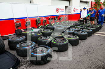 2022-06-18 - Pirelli rain tyres during the Formula 1 AWS Grand Prix du Canada 2022, 9th round of the 2022 FIA Formula One World Championship, on the Circuit Gilles Villeneuve, from June 17 to 19, 2022 in Montreal, Canada - F1 - CANADIAN GRAND PRIX 2022 - FORMULA 1 - MOTORS