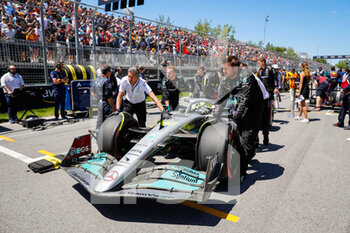 2022-06-19 - 44 HAMILTON Lewis (gbr), Mercedes AMG F1 Team W13, starting grid, grille de depart, during the Formula 1 AWS Grand Prix du Canada 2022, 9th round of the 2022 FIA Formula One World Championship, on the Circuit Gilles Villeneuve, from June 17 to 19, 2022 in Montreal, Canada - F1 - CANADIAN GRAND PRIX 2022 - RACE - FORMULA 1 - MOTORS
