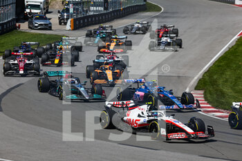 2022-06-19 - Start of the race: 47 SCHUMACHER Mick (ger), Haas F1 Team VF-22 Ferrari, 31 OCON Esteban (fra), Alpine F1 Team A522, 63 RUSSELL George (gbr), Mercedes AMG F1 Team W13, action during the Formula 1 AWS Grand Prix du Canada 2022, 9th round of the 2022 FIA Formula One World Championship, on the Circuit Gilles Villeneuve, from June 17 to 19, 2022 in Montreal, Canada - F1 - CANADIAN GRAND PRIX 2022 - RACE - FORMULA 1 - MOTORS