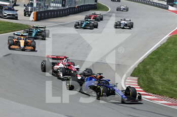 2022-06-19 - 23 ALBON Alexander (tha), Williams Racing FW44, action 77 BOTTAS Valtteri (fin), Alfa Romeo F1 Team ORLEN C42, action during the Formula 1 AWS Grand Prix du Canada 2022, 9th round of the 2022 FIA Formula One World Championship, on the Circuit Gilles Villeneuve, from June 17 to 19, 2022 in Montreal, Canada - F1 - CANADIAN GRAND PRIX 2022 - RACE - FORMULA 1 - MOTORS