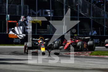 2022-06-19 - 01 VERSTAPPEN Max (nld), Red Bull Racing RB18, action 55 SAINZ Carlos (spa), Scuderia Ferrari F1-75, action during the Formula 1 AWS Grand Prix du Canada 2022, 9th round of the 2022 FIA Formula One World Championship, on the Circuit Gilles Villeneuve, from June 17 to 19, 2022 in Montreal, Canada - F1 - CANADIAN GRAND PRIX 2022 - RACE - FORMULA 1 - MOTORS