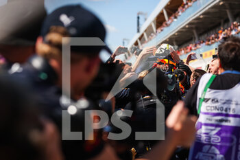 2022-06-19 - VERSTAPPEN Max (ned), Red Bull Racing RB18, portrait during the Formula 1 AWS Grand Prix du Canada 2022, 9th round of the 2022 FIA Formula One World Championship, on the Circuit Gilles Villeneuve, from June 17 to 19, 2022 in Montreal, Canada - F1 - CANADIAN GRAND PRIX 2022 - RACE - FORMULA 1 - MOTORS