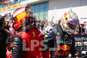 2022-06-19 - SAINZ Carlos (spa), Scuderia Ferrari F1-75, VERSTAPPEN Max (ned), Red Bull Racing RB18, portrait during the Formula 1 AWS Grand Prix du Canada 2022, 9th round of the 2022 FIA Formula One World Championship, on the Circuit Gilles Villeneuve, from June 17 to 19, 2022 in Montreal, Canada - F1 - CANADIAN GRAND PRIX 2022 - RACE - FORMULA 1 - MOTORS