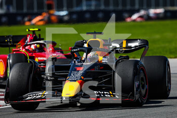 2022-06-19 - 01 VERSTAPPEN Max (nld), Red Bull Racing RB18, 55 SAINZ Carlos (spa), Scuderia Ferrari F1-75, action during the Formula 1 AWS Grand Prix du Canada 2022, 9th round of the 2022 FIA Formula One World Championship, on the Circuit Gilles Villeneuve, from June 17 to 19, 2022 in Montreal, Canada - F1 - CANADIAN GRAND PRIX 2022 - RACE - FORMULA 1 - MOTORS