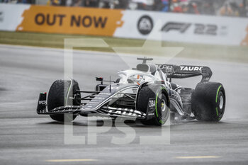 2022-07-01 - 10 GASLY Pierre (fra), Scuderia AlphaTauri AT03, action during the Formula 1 Lenovo British Grand Prix 2022, 10th round of the 2022 FIA Formula One World Championship, on the Silverstone Circuit, from July 1 to 3, 2022 in Silverstone, United Kingdom - F1 - BRITISH GRAND PRIX 2022 - FORMULA 1 - MOTORS