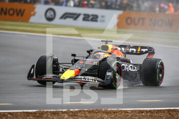 2022-07-01 - 01 VERSTAPPEN Max (nld), Red Bull Racing RB18, action during the Formula 1 Lenovo British Grand Prix 2022, 10th round of the 2022 FIA Formula One World Championship, on the Silverstone Circuit, from July 1 to 3, 2022 in Silverstone, United Kingdom - F1 - BRITISH GRAND PRIX 2022 - FORMULA 1 - MOTORS